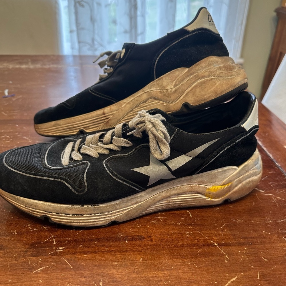 Golden Goose Deluxe Brand Running Shoes - Picture 2 of 4